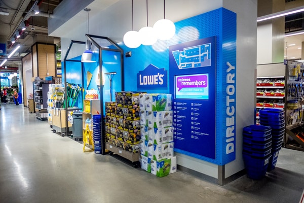 lowes-retail-store-design-decor